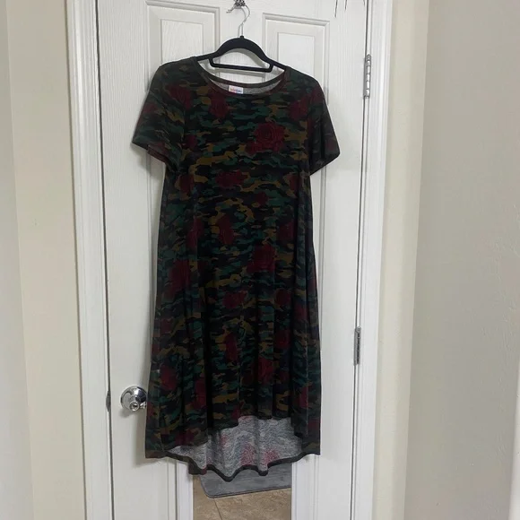 Gently Used LulaRoe (S) Carly Dress - Picture 1 of 6